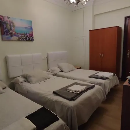 Acogedora habitación céntrica, con wifi GRATIS 2 Maison d'hôtes *